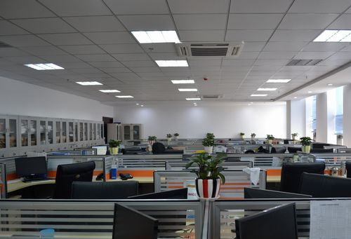 通車15個月，寧揚長江大橋流量不佳，怪路不通還是收費貴？南京新動作會讓大橋熱鬧些嗎:路華能源科技（保山）有限公司是什么